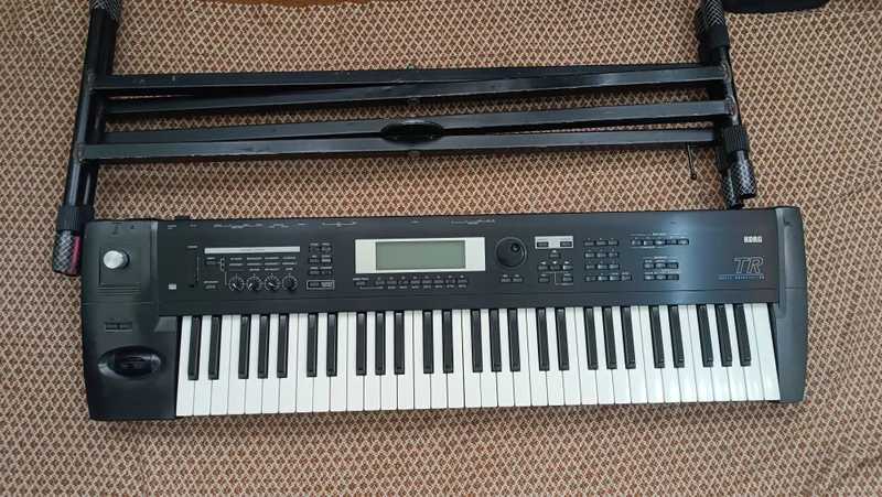 SINTEZATOR KORG TR 61 Профессионалный инструмент 3