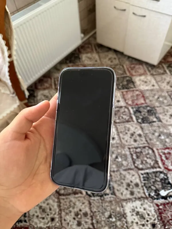 Iphone 16 black 128 xotirasi 15 Sikl — фото 1