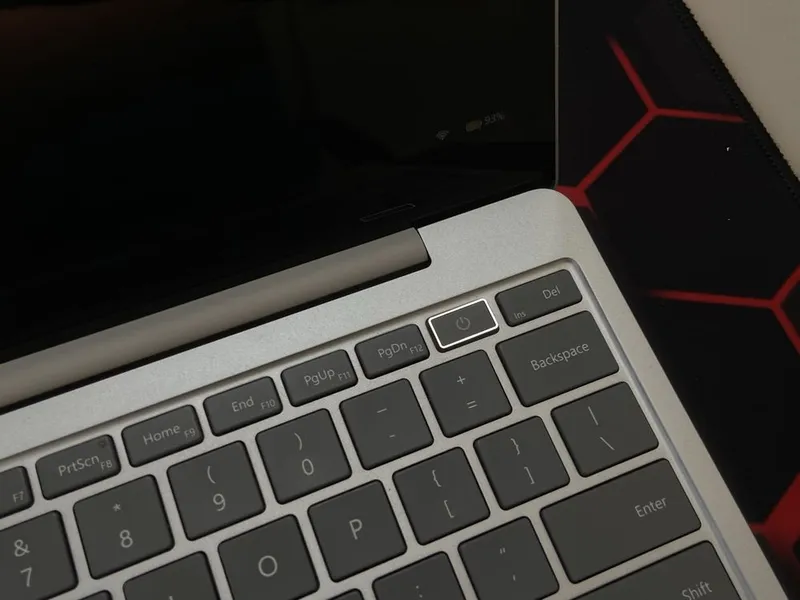 Surface Laptop Go — фото 2