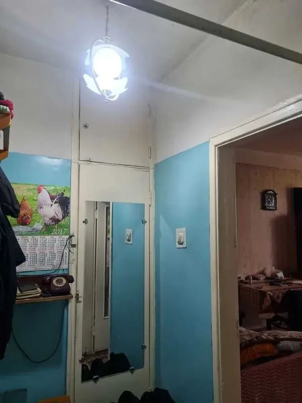 Zudlik bilan 2 xonali kvartira sotiladi, 7-mikrorayon, 5-qavat — фото 3