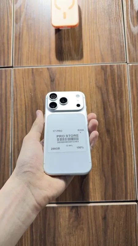 iphone 17 pro naxtka