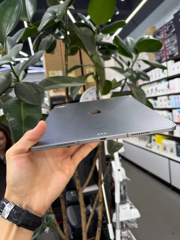 iPad Pro 12.9 M2 3