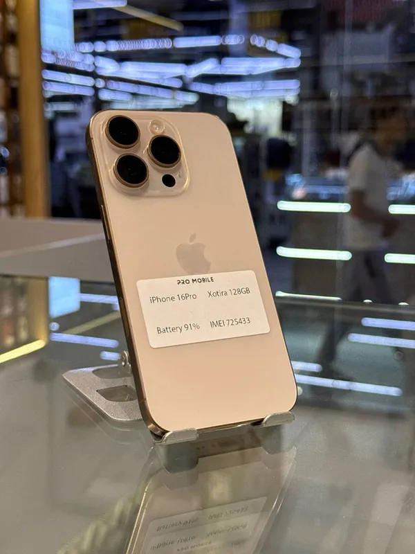 iPhone 16 Pro iPhone 16 Pro