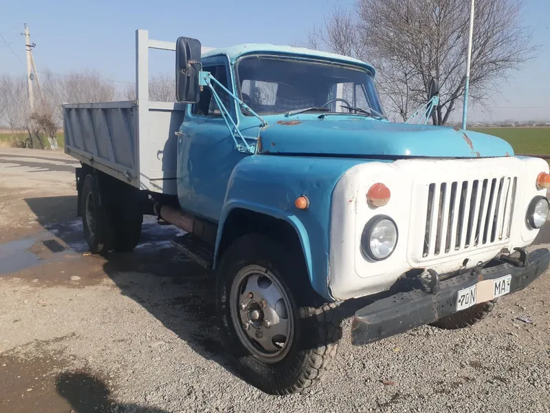 Gaz 53 holati zoʻr srochna sotiladi