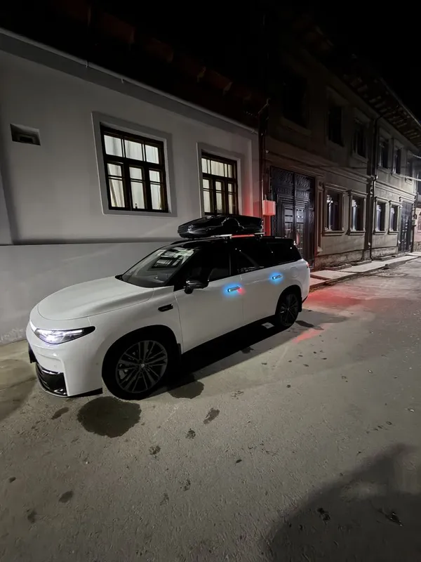 Bagaj universalniy 300 ltrli sotiladi