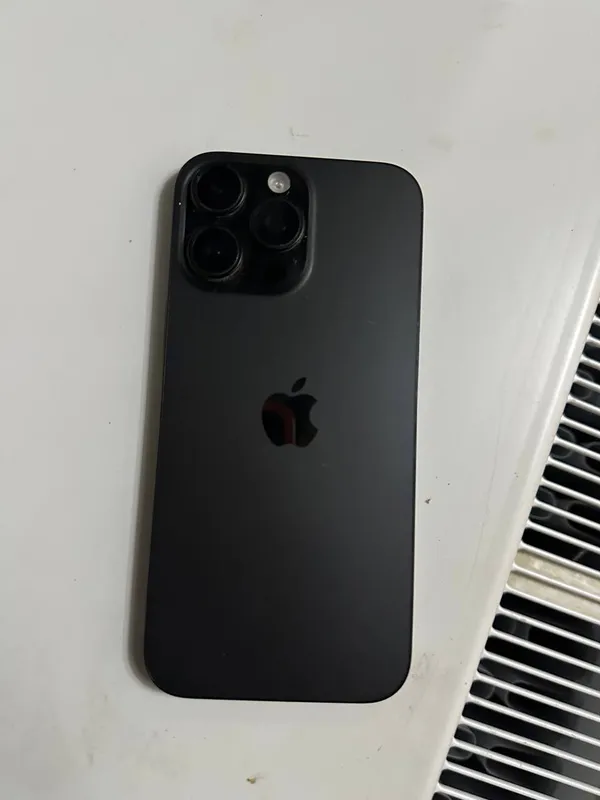 iPhone 16 Pro Max 256 ГБ, чёрный 2