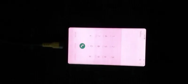 SAMSUNG GALAKSI NOTE 8 3