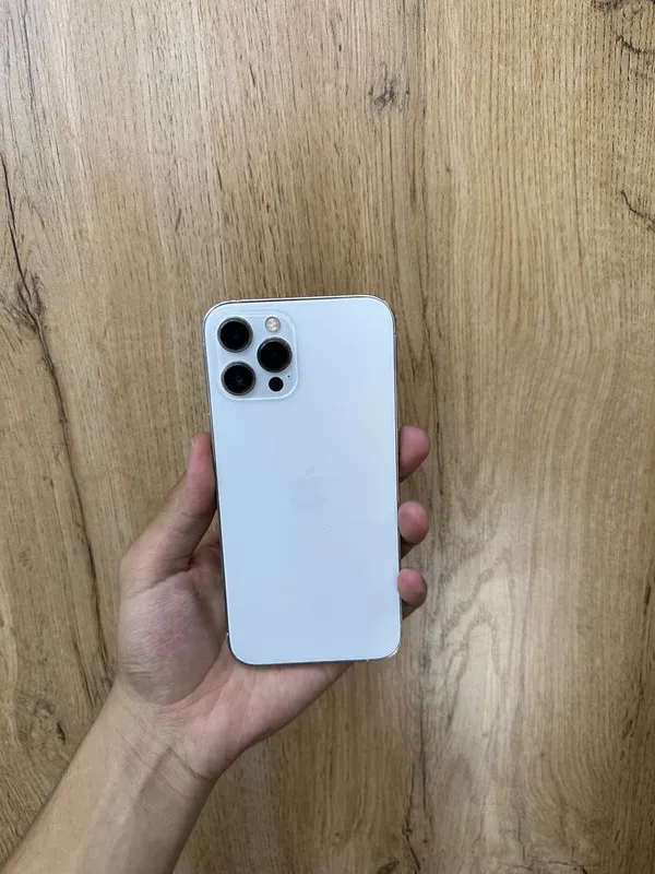 iPhone 12 Pro max sotiladi 3