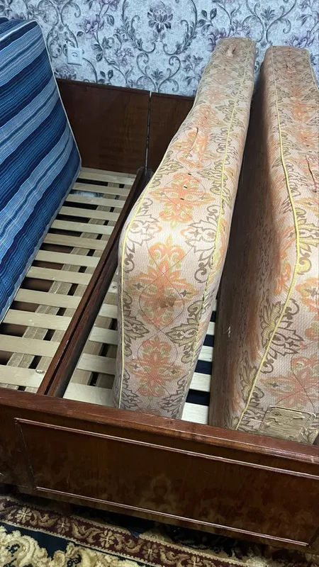 Кровать спальные 6