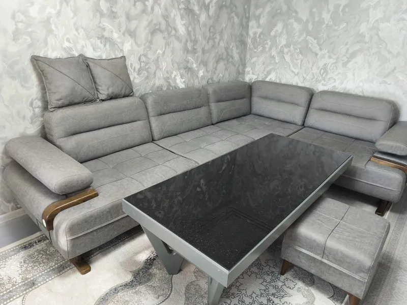 Ideal holatdagi zamonaviy ugolok arzon narxda — фото 1