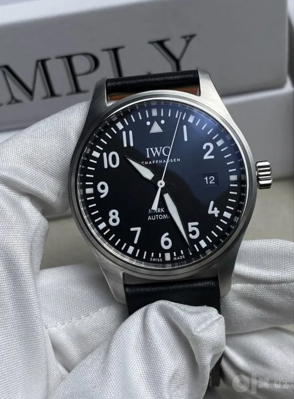 Часы IWC Pilot Mark с автоматическим механизмом 1 Часы IWC Pilot Mark с автоматическим механизмом 1