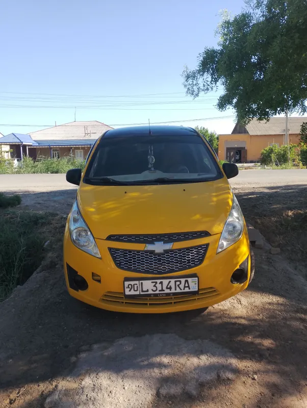 2012 Yil spar sotiladi murojat uchun 1