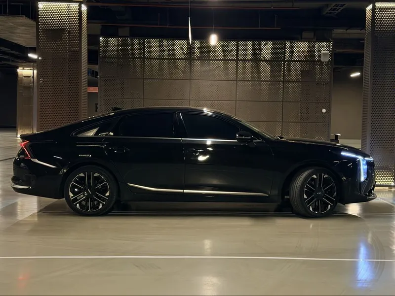 Kia k8 sotiladi 1,6 Hybrid 2025 3 Kia k8 sotiladi 1,6 Hybrid 2025 3