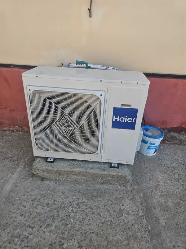 Кондиционер колонный Haier 1 Кондиционер колонный Haier 1