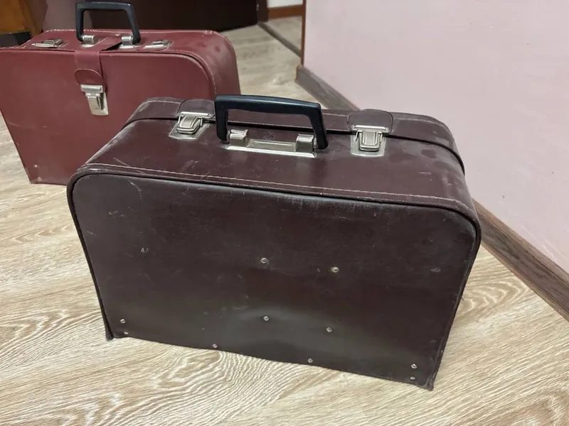 Продаются швейные машиинки 2 шт. 5 Продаются швейные машиинки 2 шт. 5