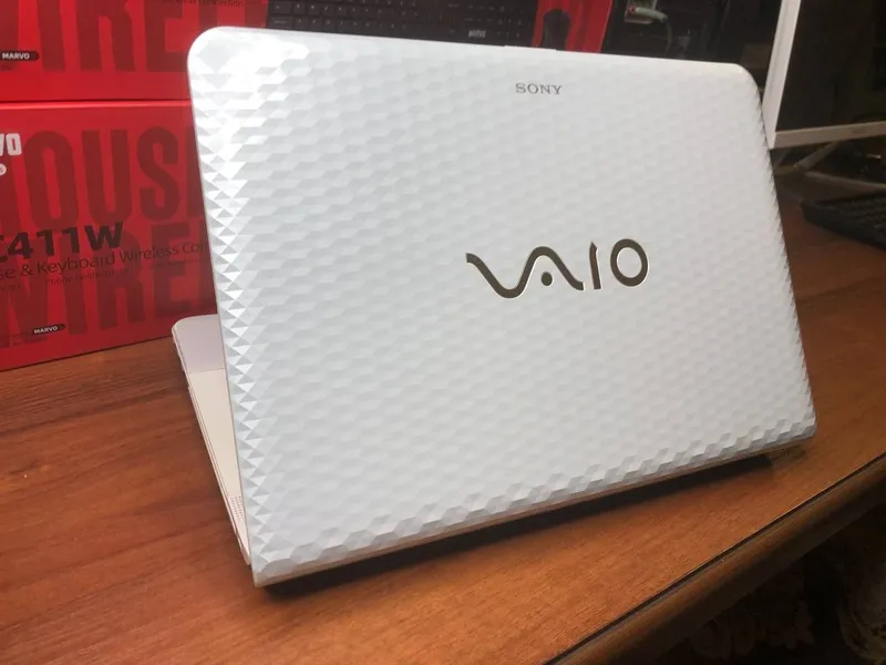 Быстрый ноутбук Sony Vaio intel Core i3 SSD в отличном состоянии — фото 4