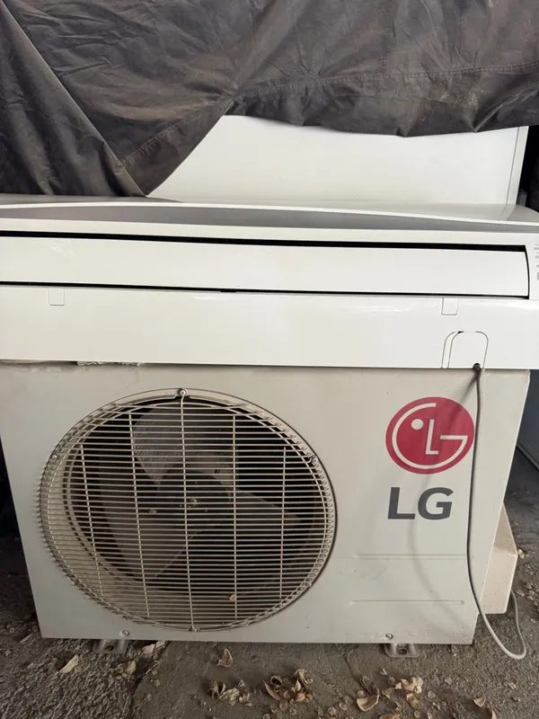 Продаётся кондиционер LG 12 оригинал в идеальнейшем состоянии — фото 1