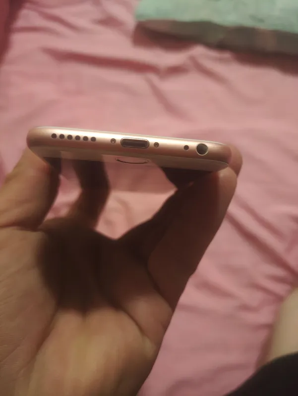 Iphone 6s Rose Gold 64Gb, в отличном состоянии, ретро 3 Iphone 6s Rose Gold 64Gb, в отличном состоянии, ретро 3