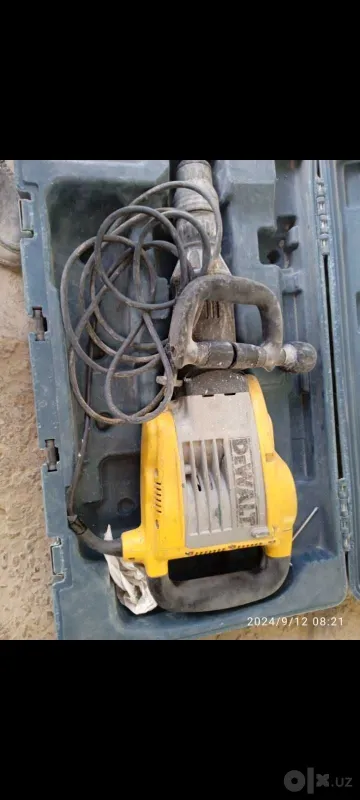 Сотилади отбойный молоток Dewalt 25900K Сотилади отбойный молоток Dewalt 25900K