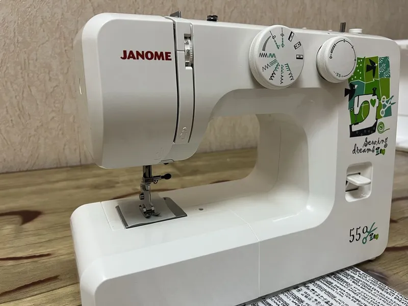Janome 550 holati yangi 2