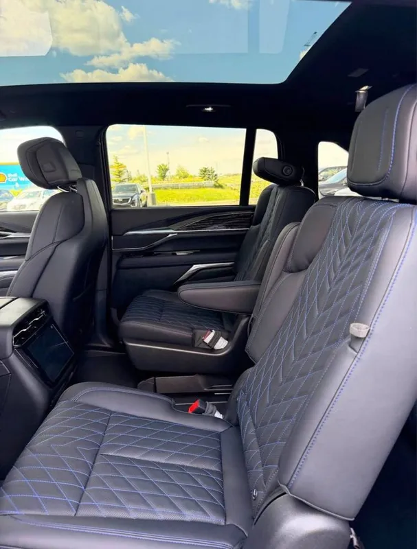 Cadillac Escalade IQ Sport 2026 new 3 Cadillac Escalade IQ Sport 2026 new 3