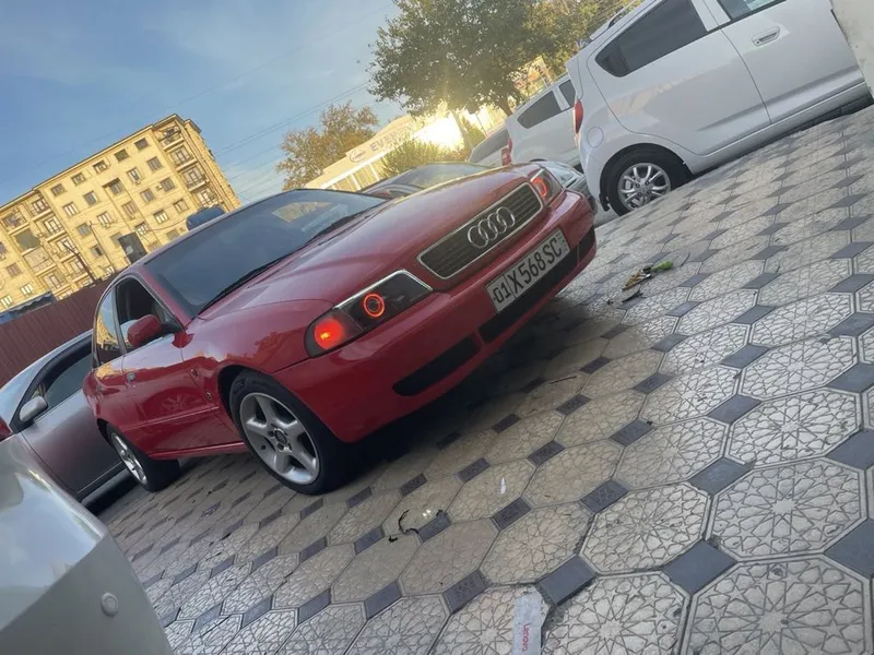 AUDI A4 B5 haydab yurgan moshinam haydab korib olasila