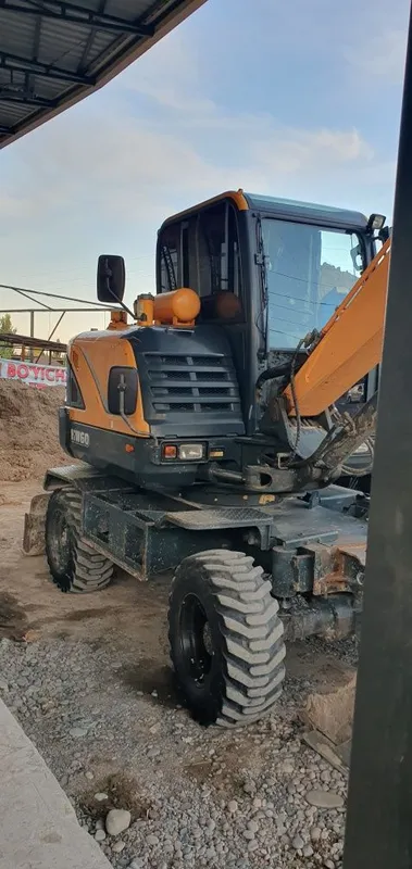 Hyundai 60. 2016 йил. 9200 соат ишлаган. Холати зур ишлаб турган. 7 Hyundai 60. 2016 йил. 9200 соат ишлаган. Холати зур ишлаб турган. 7