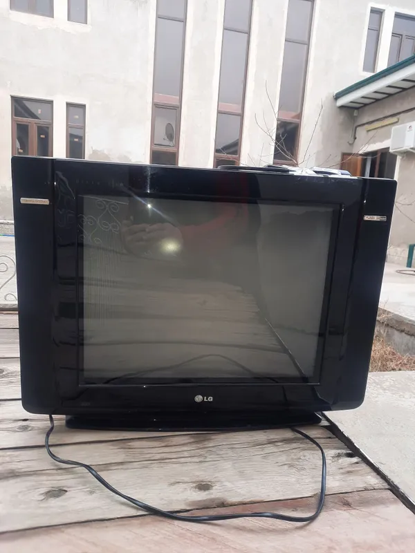 Телевизор LG. Продаётся 500000 1 Телевизор LG. Продаётся 500000 1