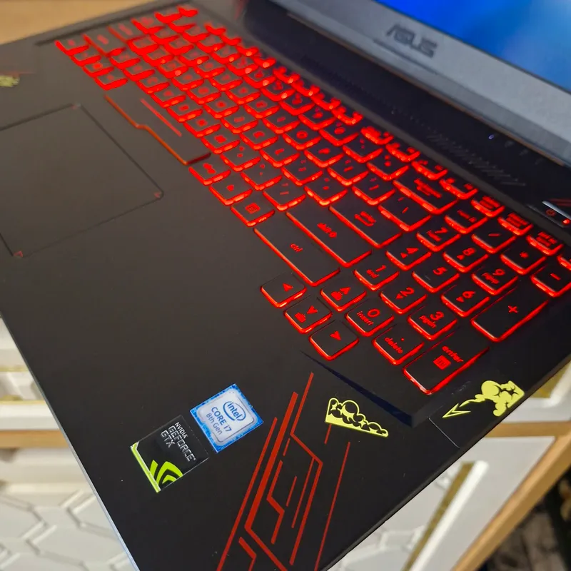 Core i7-8750H/ GTX 1050Ti-4gb/ SSD 256gb/ Operativ xotira 16gb 1 Core i7-8750H/ GTX 1050Ti-4gb/ SSD 256gb/ Operativ xotira 16gb 1