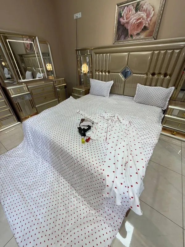 Ayollar uchun to‘liq komplekt va pijama to‘plami 4 Ayollar uchun to‘liq komplekt va pijama to‘plami 4