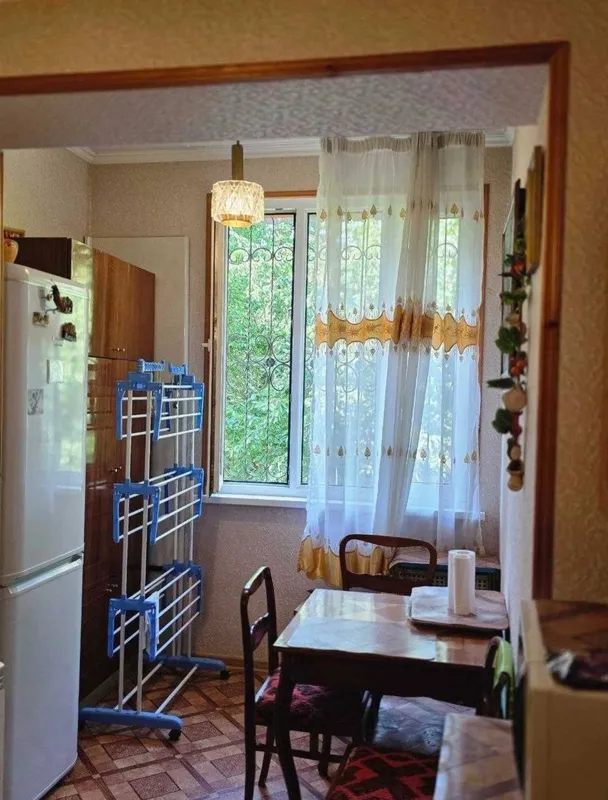 2 xonali kvartira sotiladi, 44 m², Yunusobod tumani 6