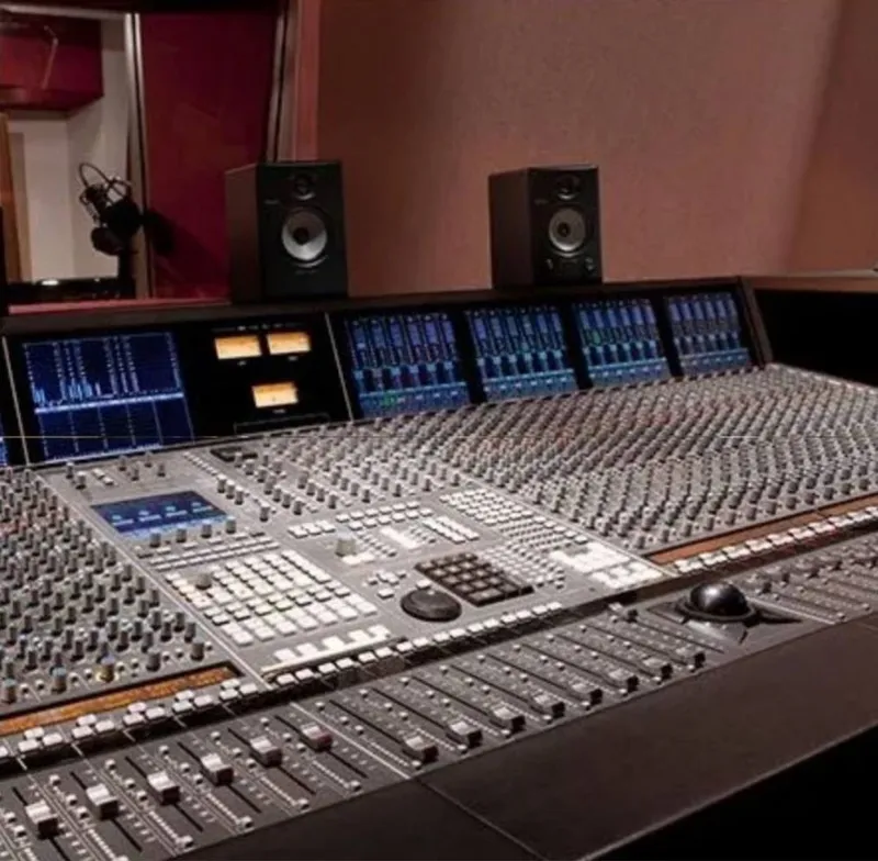Behringer TRUTH 4.5 BT для студиии — фото 3