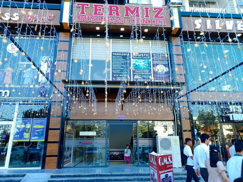 Reklama barcha turdagi ichki va tashqi reklamalar.