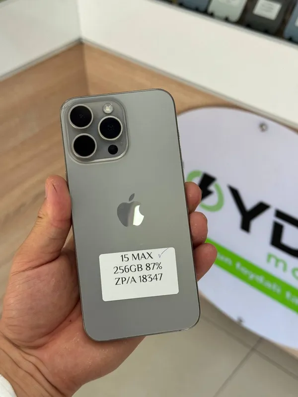 IPhone 15 Pro Max 2