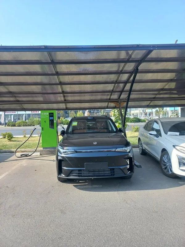 Leapmotor c16 2026 restyling 280/640 km hybrid/elector — фото 1