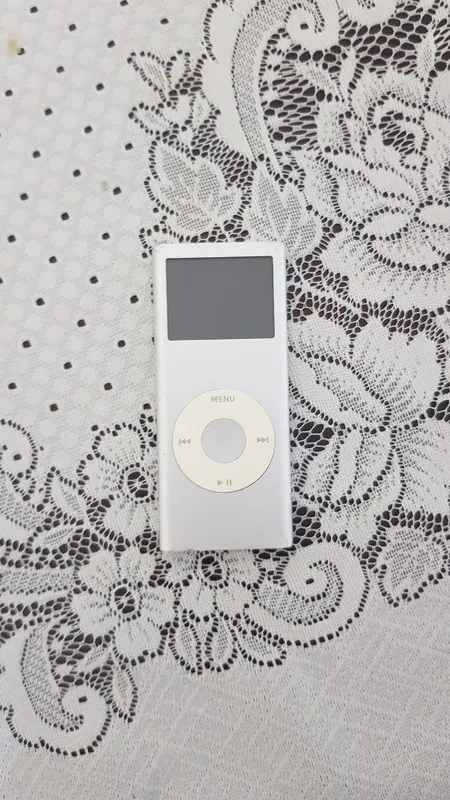 Продаю Ipod nano 2 1 Продаю Ipod nano 2 1