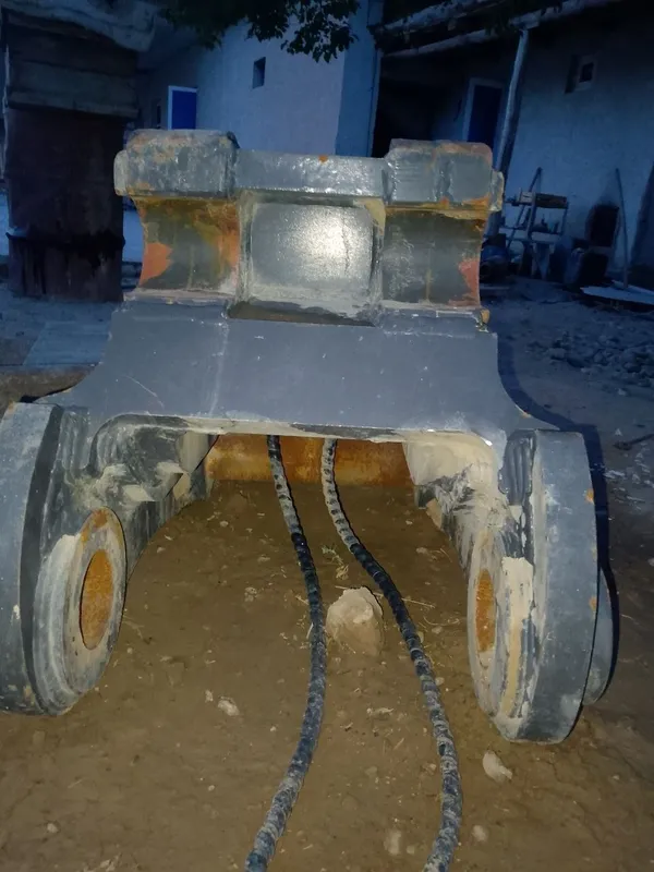 Adapter sotiladi volvo 380 talikniki 5 Adapter sotiladi volvo 380 talikniki 5