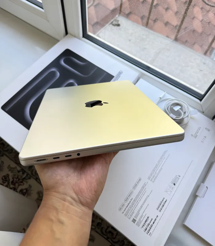 MacBook Pro M5 16/512GB 14-inch Silver 6 MacBook Pro M5 16/512GB 14-inch Silver 6