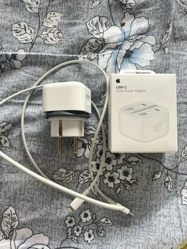 Iphone orginal zaryatchik Iphone orginal zaryatchik