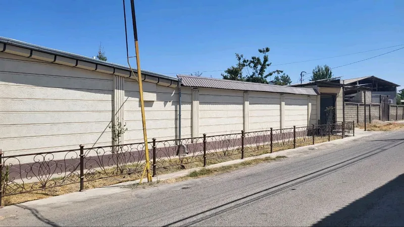 Продаётся дворовой дом в Янгиҳаёт 3 Продаётся дворовой дом в Янгиҳаёт 3