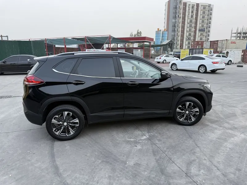 Tracker Premier plus Kraska tozza Ideal xolati — фото 1