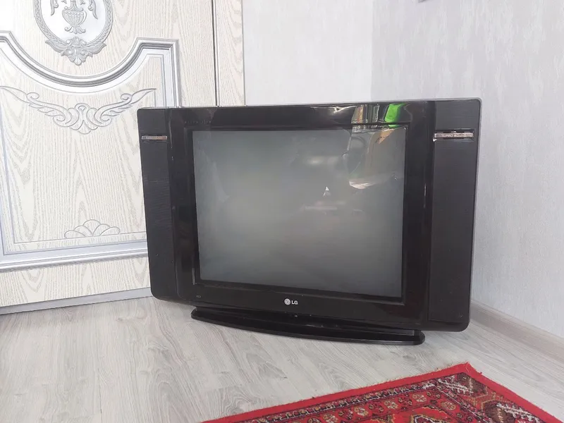 LG televizori sotiladi 1 LG televizori sotiladi 1