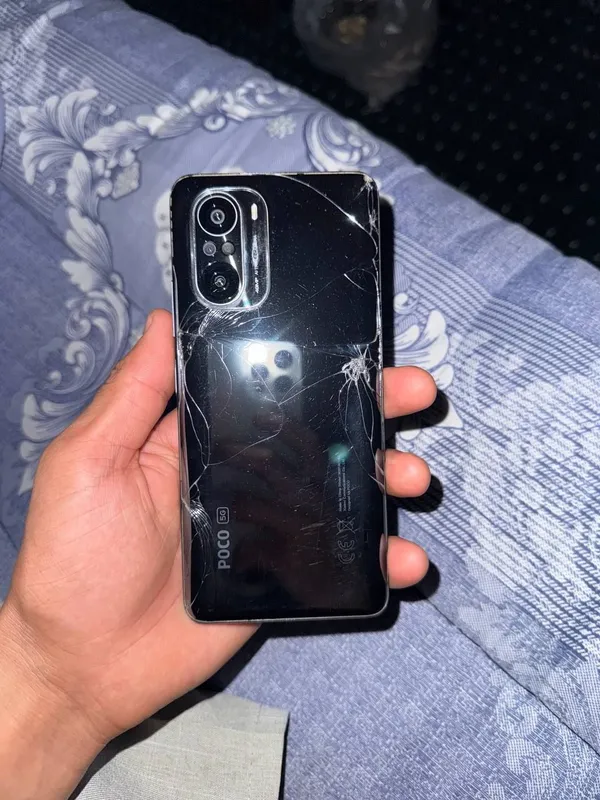 Poco F3, 128 ГБ 2 Poco F3, 128 ГБ 2