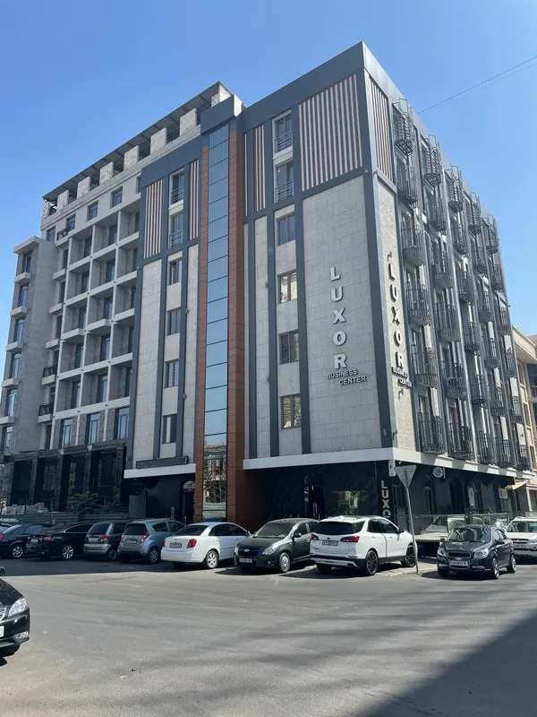 Продам Здание Элитное возле аэропорта