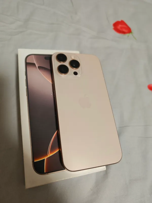 iPhone 16 Pro Max | новый, 70 циклов | ёмкость 100% 4