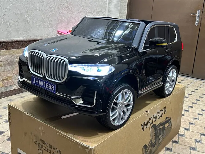 BMW x7 chorniy 4