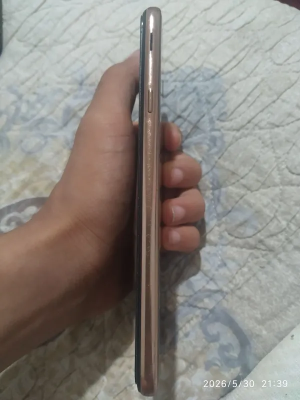 Samsung Galaxy J4+ — фото 3