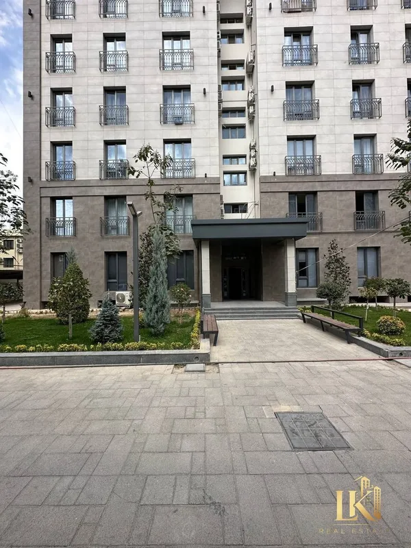 «Kiparis» JKda 3 xonali kvartira sotiladi 1