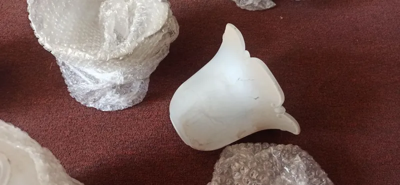 Flafon lustya sotiladi