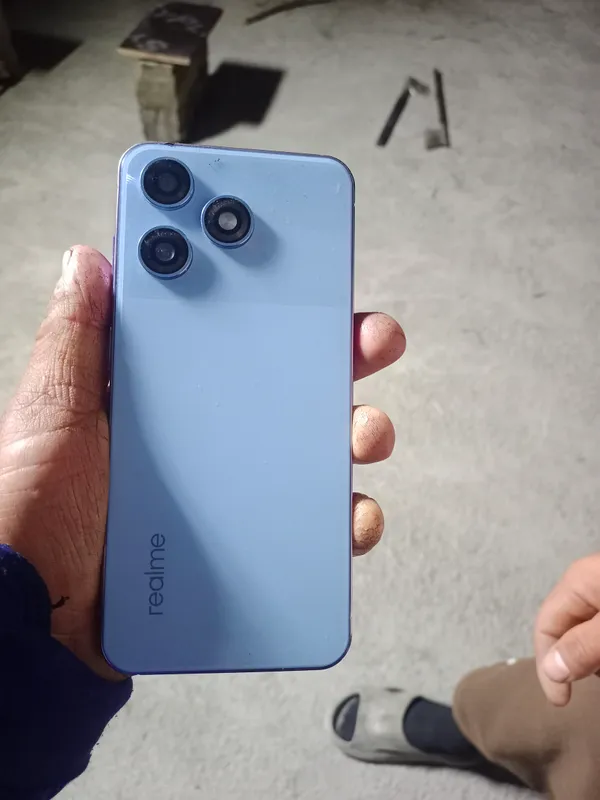 RealMi note 50 — фото 1